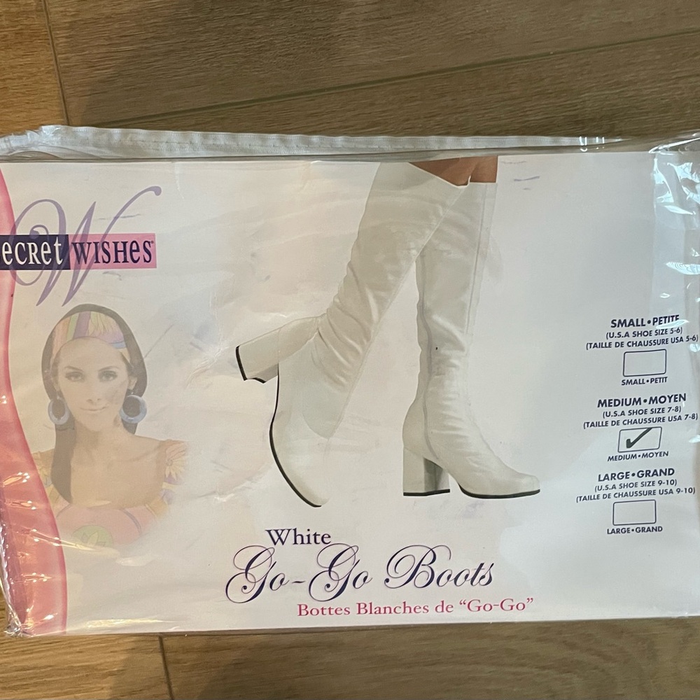 Rubie's White Heeled Boots